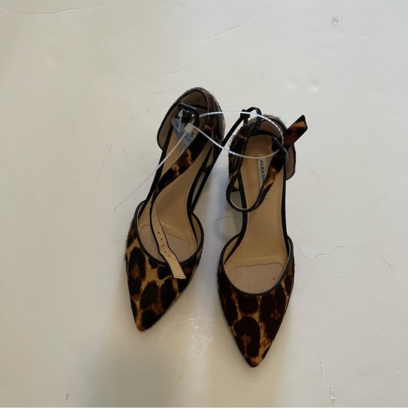 Preston & York Leopard Print Haircaff Asymmetrical Flats - Picture 8 of 8